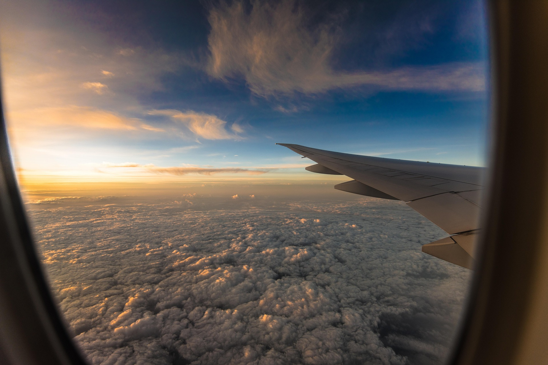Reisen und Schlaf: Tipps gegen Jetlag und unruhige Hotelnächte ✈️🌙